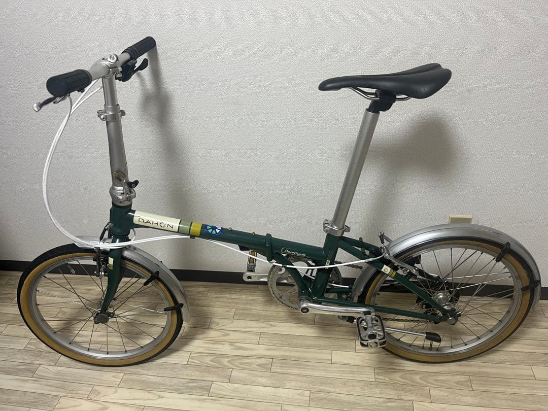 【送料込】 DAHON Boardwalk D7 20インチ グリーン