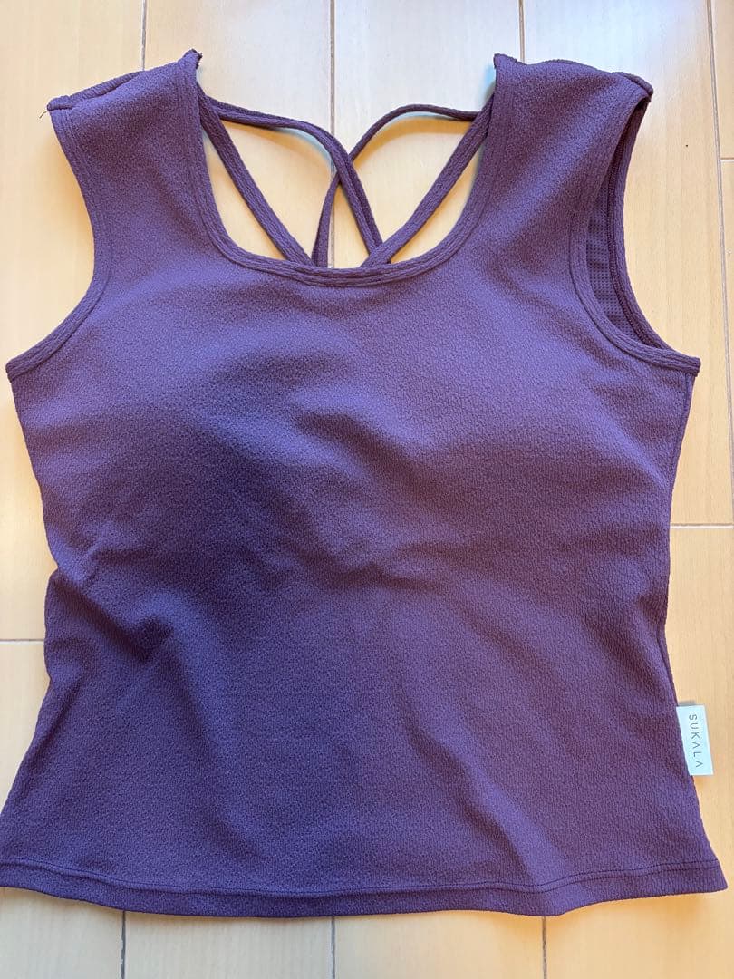 【SUKALA】クロスデザインショートタンクトップ　Sサイズ　美品　新作