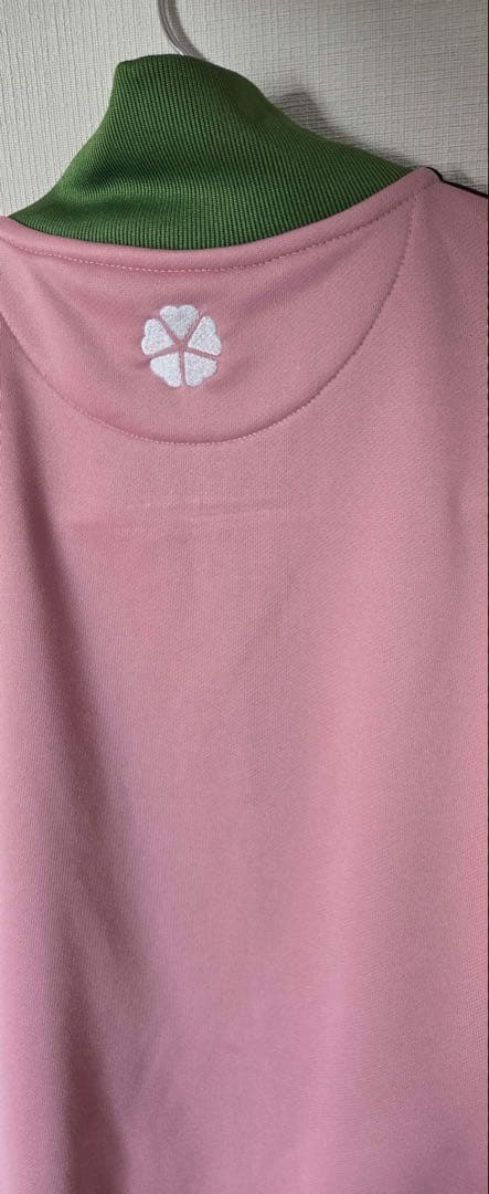 adidas × NIGOのトラックジャケットジャージ