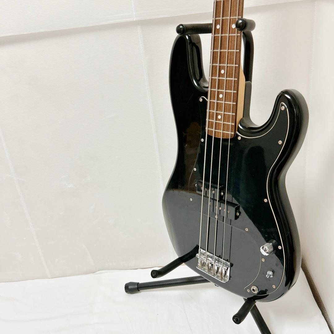 美品 Squier スクワイヤー プレシジョンベース プレベ 黒 ブラック