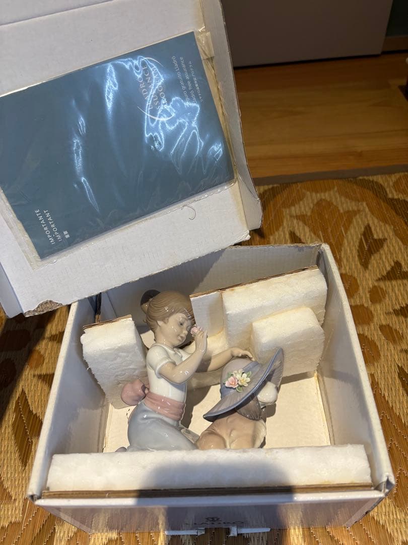 【LLADRO】おめかししようね　専用箱付き