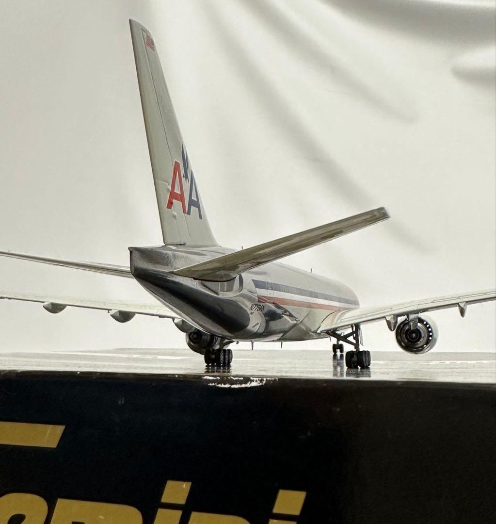 Gemini 1/200 777-200ER アメリカン航空