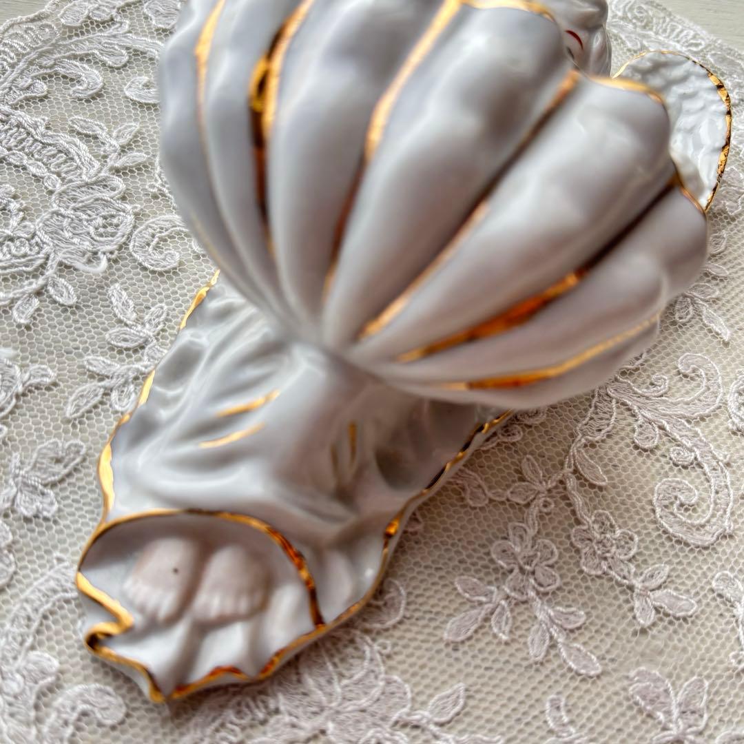 【フランス】天使の聖水盤 陶磁器 ヴィンテージ オブジェ 壁掛け 白磁 金彩