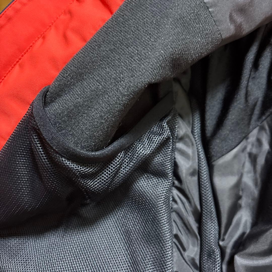 早いもの勝ち！DESCENTEスキーウェア