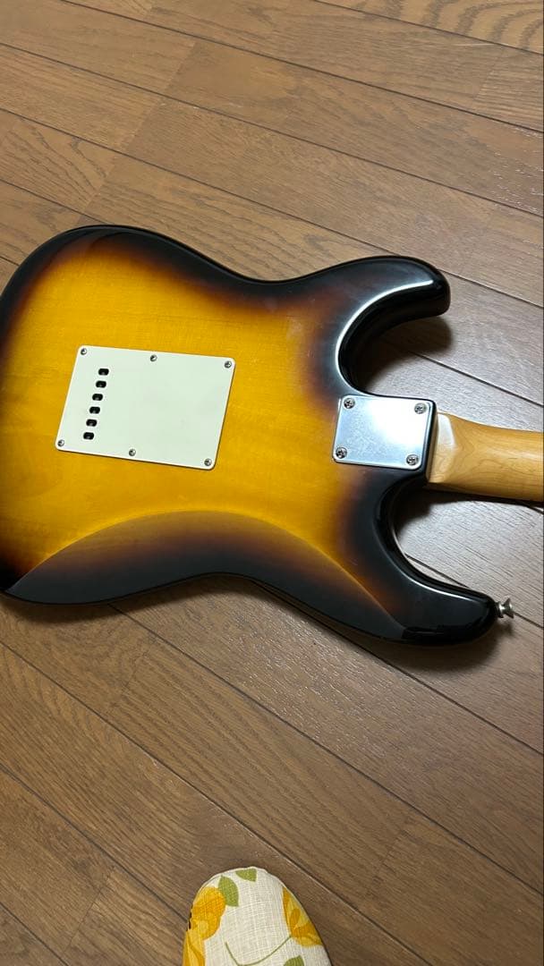 grass rootsストラトキャスター サンバースト ギターケース付き