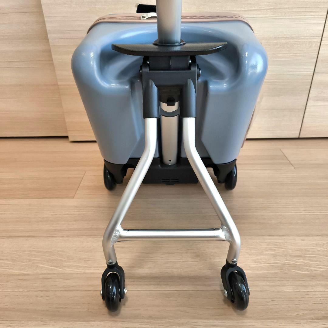 ほぼ未使用・美品タグ付　子供が乗れるスーツケース　キャリーケース　TSA　おまけ