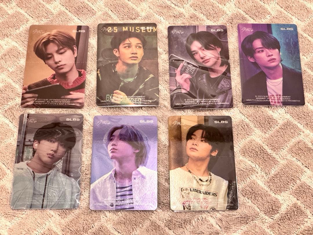 アイドル GalaxyZFlip5 straykids accessory edition