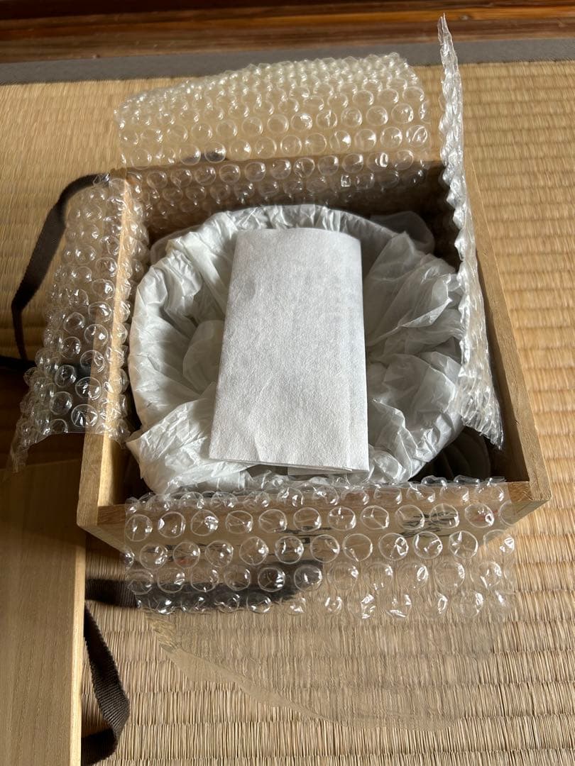 兼田佳炎　萩茶盌