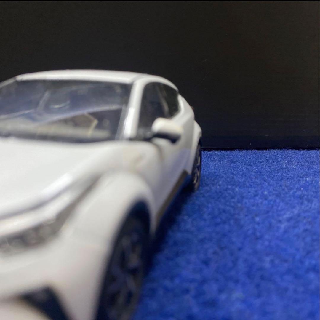トヨタ カムリ　CHR アクア　カラーサンプルミニカー　3台セット　非売品