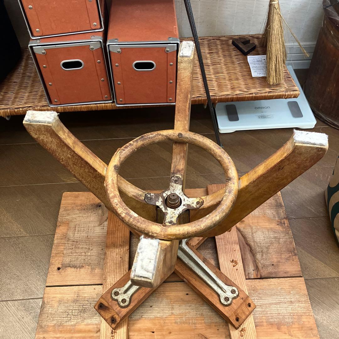 ヴィンテージ　木製　伸縮可能回転式物置台