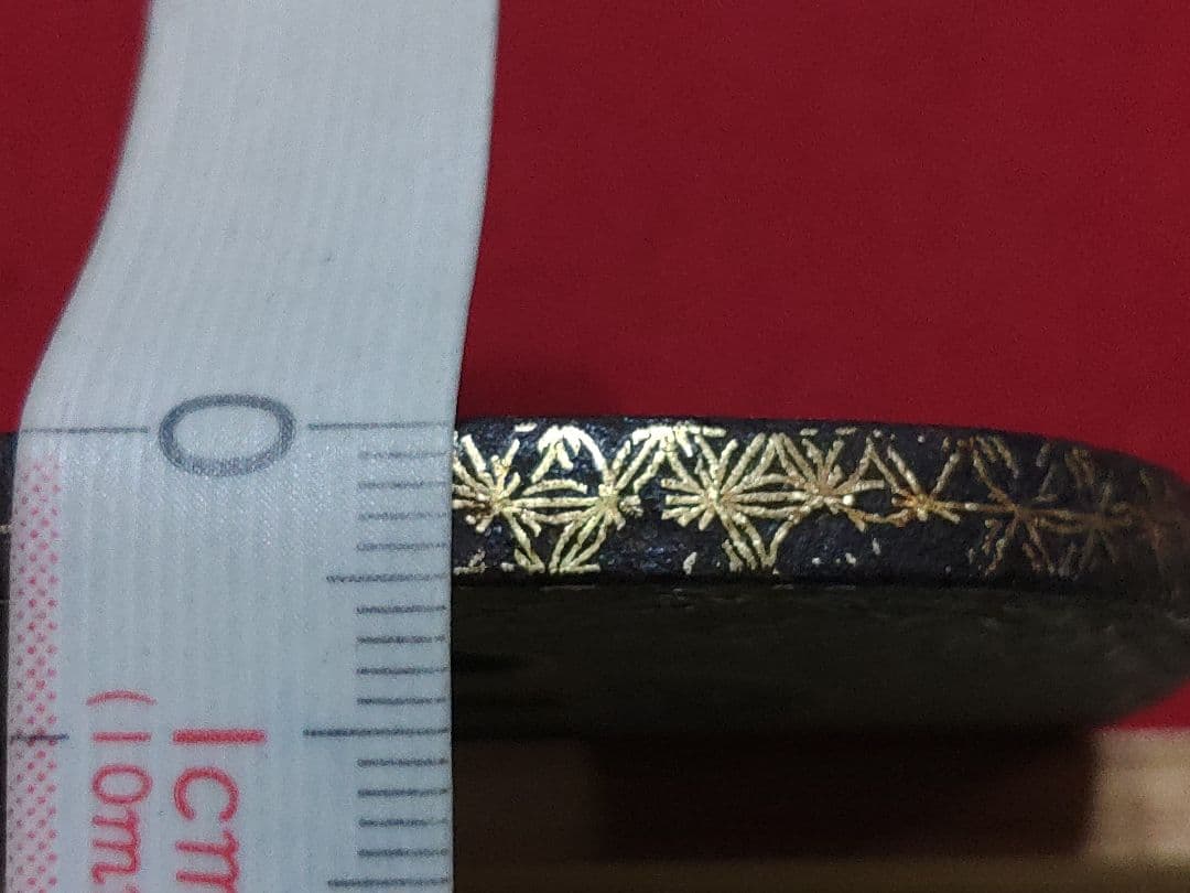 撫角形鍔　金象嵌耳　柳・笹柄　線象嵌　武具　ツバ　かわいい鍔　つば　鉄製　刀装具