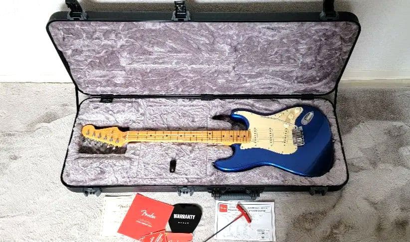 【美品】Fender American Ultra Stratocaster