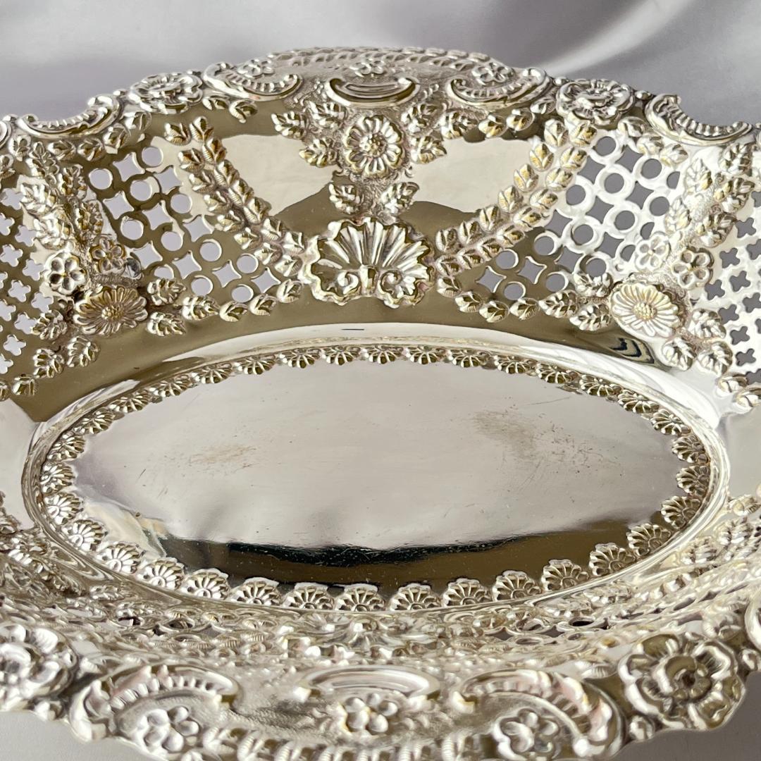 【Thomas Russell & Co】 ビクトリアンのフルーツスタンド