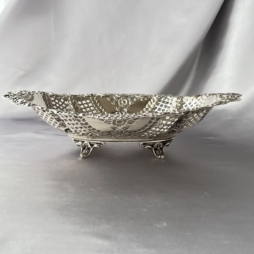 【Thomas Russell & Co】 ビクトリアンのフルーツスタンド