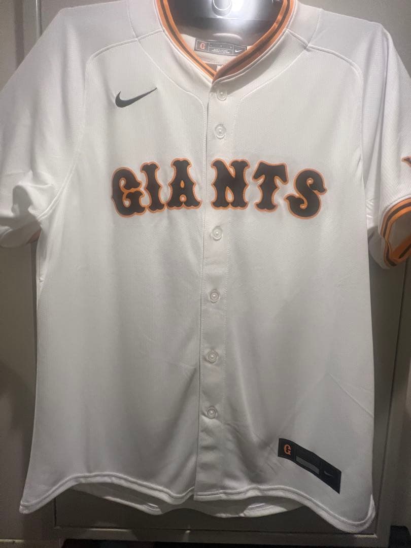 巨人　井上温大　直筆サイン入りユニフォーム