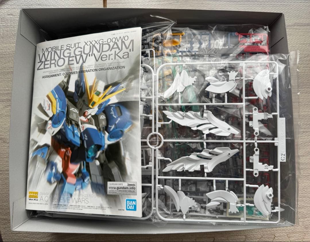 MG ウイングガンダムゼロ (Ver.Ka) 1/100