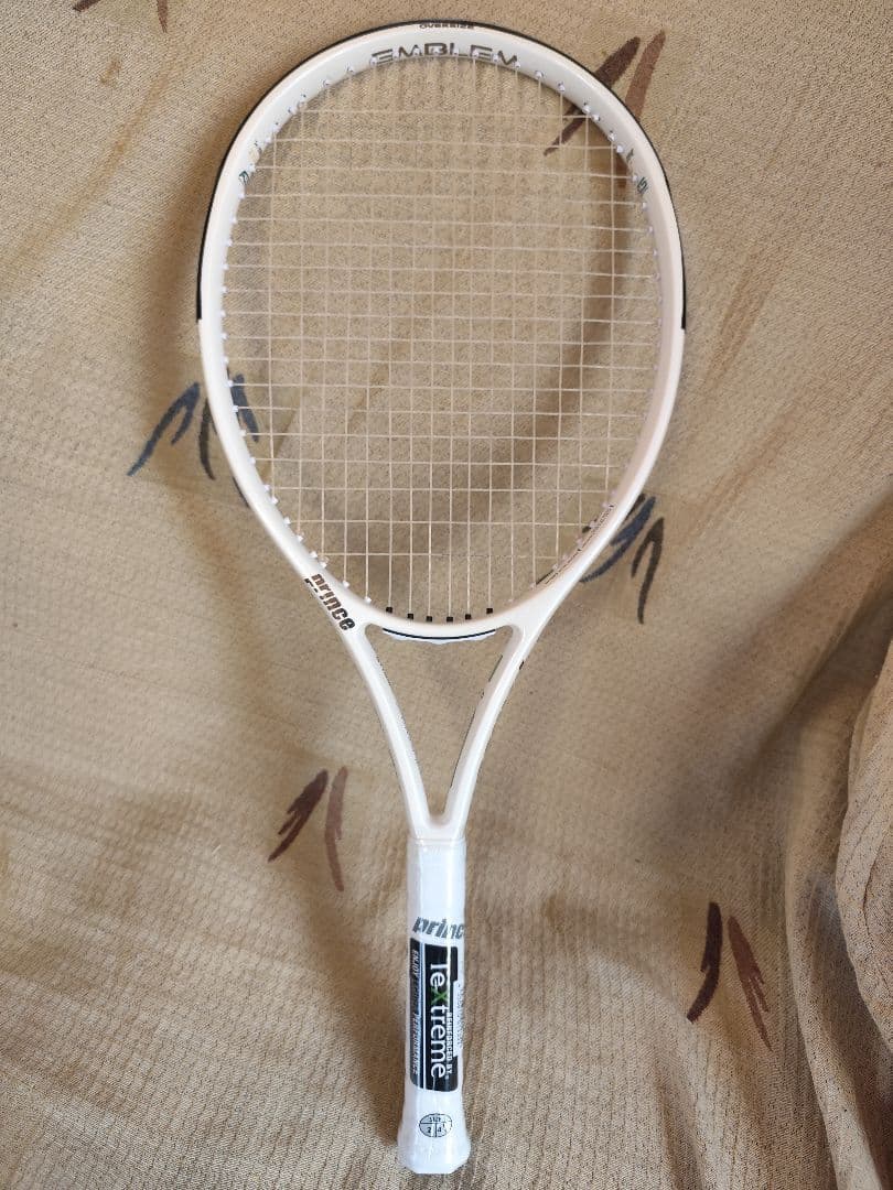 新品未使用プリンス エンブレム 110 最新現行モデルグリップ2