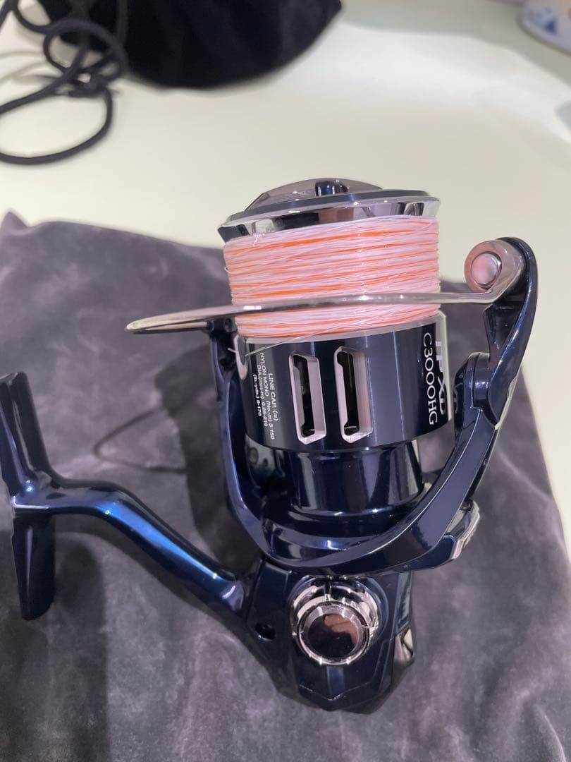 21ツインパワーXD C3000HG 収納袋付き