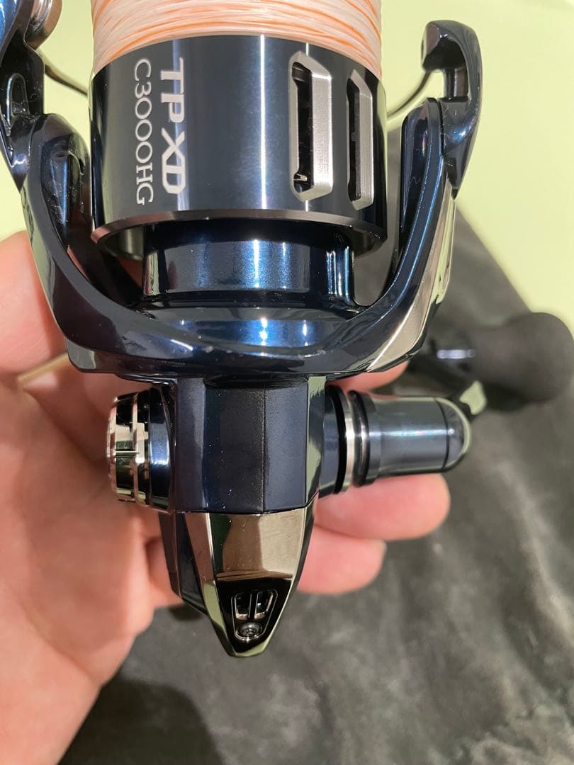 21ツインパワーXD C3000HG 収納袋付き