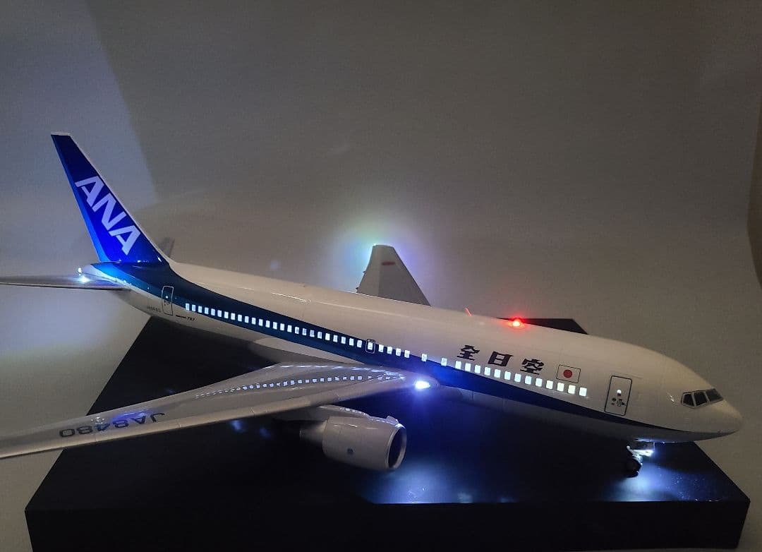 ANA BOEING 767-200 LED仕様完成品 1/100