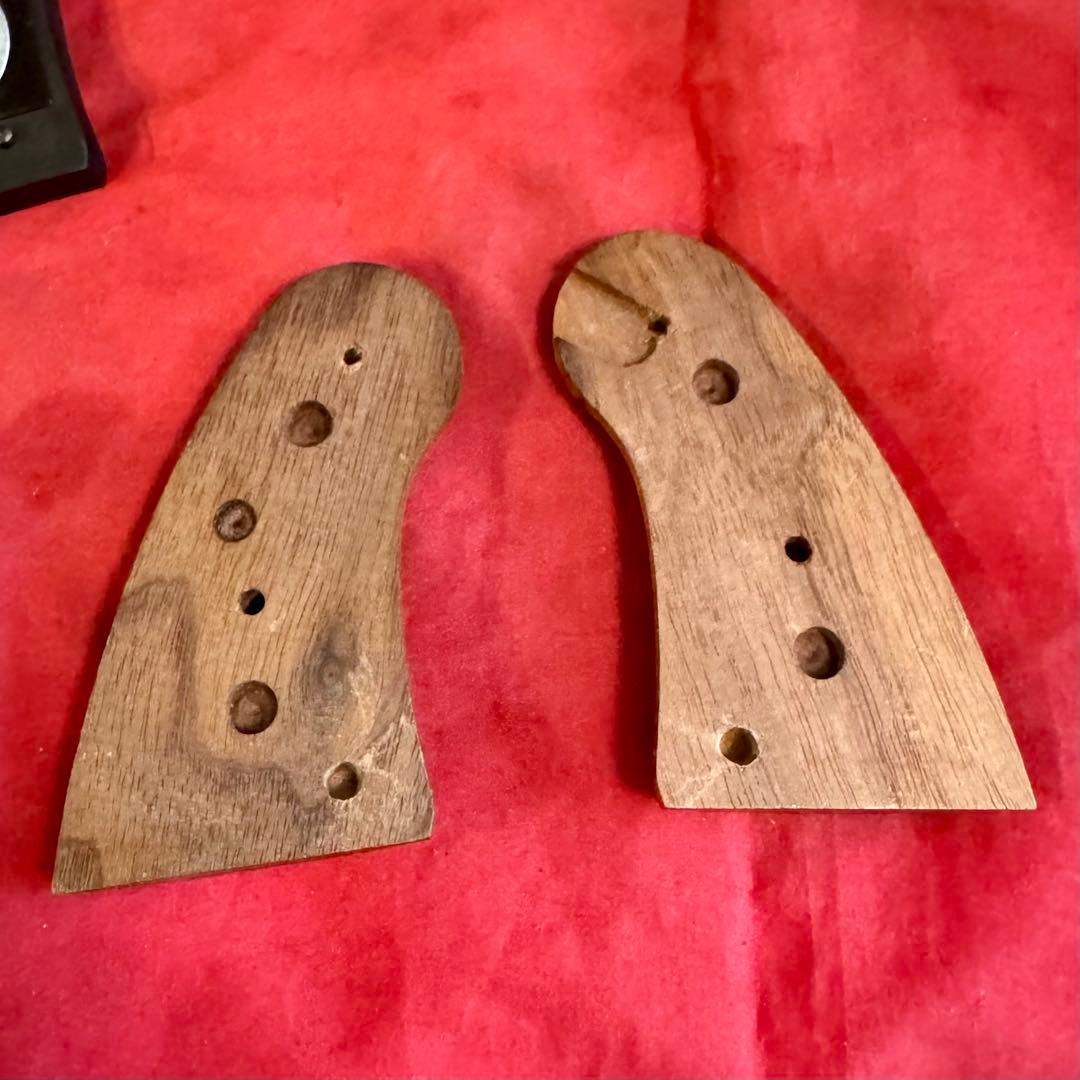 タナカ？実物？ コルトパイソン サービスサイズ 木製グリップ