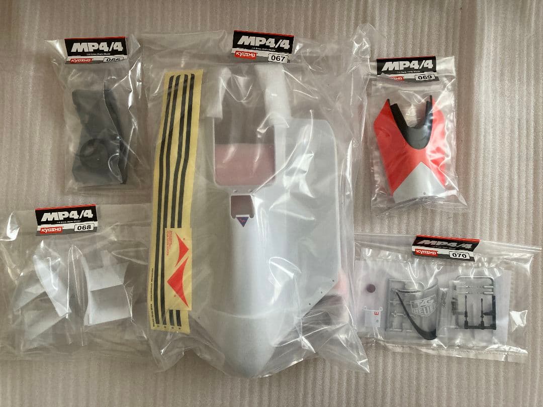 ㊷デアゴスティーニ　マクラーレンホンダMP4/4アイルトンセナ1988