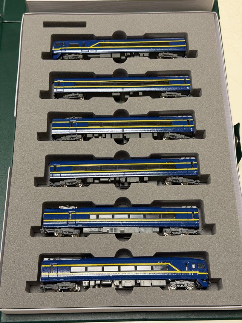 KATO 10-408塗替品〝253系1000番台　日光・きぬがわ号（新塗装）〟