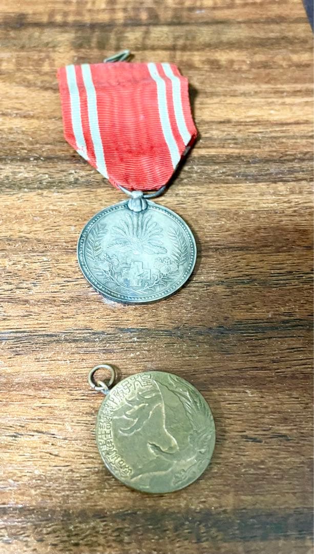 お値下げ不可、超レア！日本の勲章　徽章　日本軍　皇太子殿下御誕生奉祝記念章