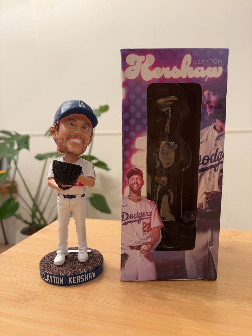 【2024年9月25日配布】カーショウ　ボブルヘッド　クレイトン・カーショー