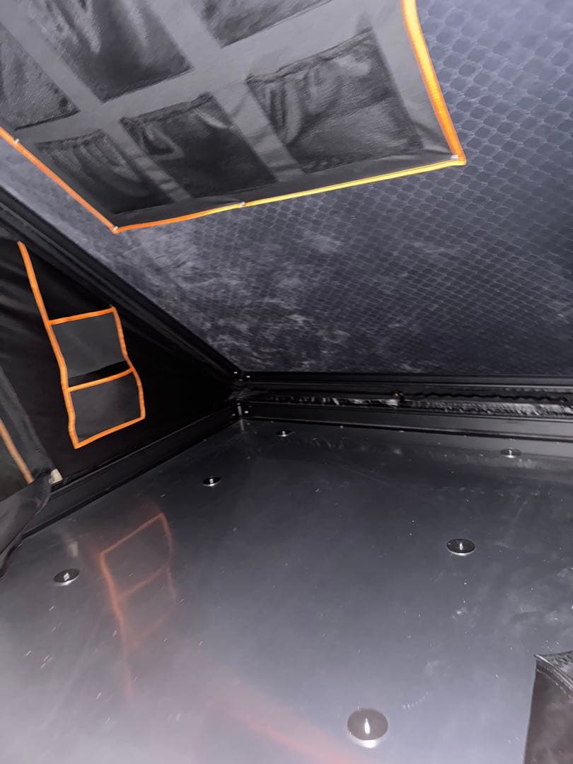 ルーフテント グレー/ブラック 210cm x 132cm