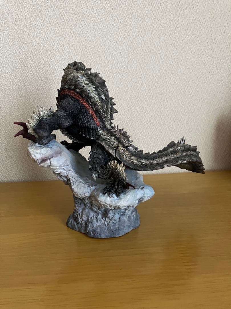 カプコンフィギュアビルダー　ジンオウガ亜種　フィギュア