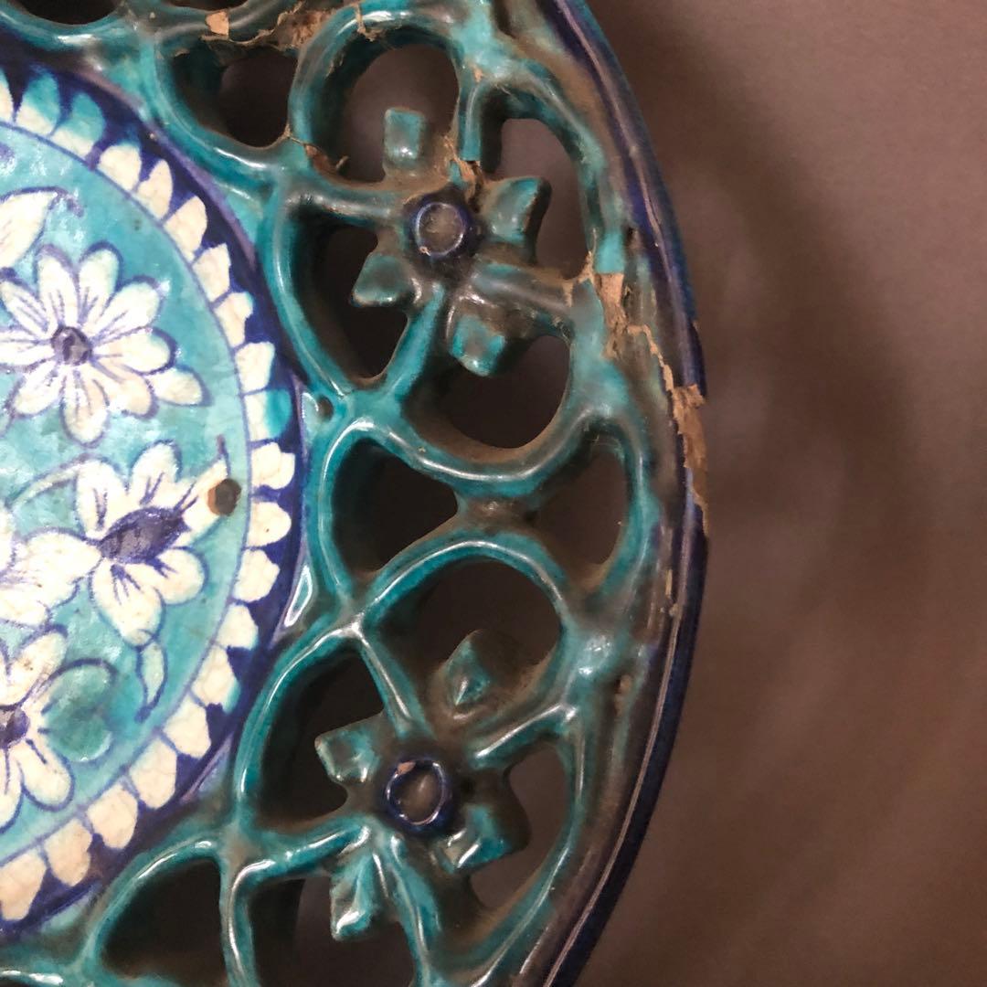 ペルシャ陶器　骨董　青瓷窯　花草文様　飾皿　イスラエル陶器　古美術
