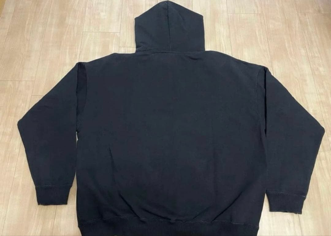 完売品 LYFT リフト　パーカー