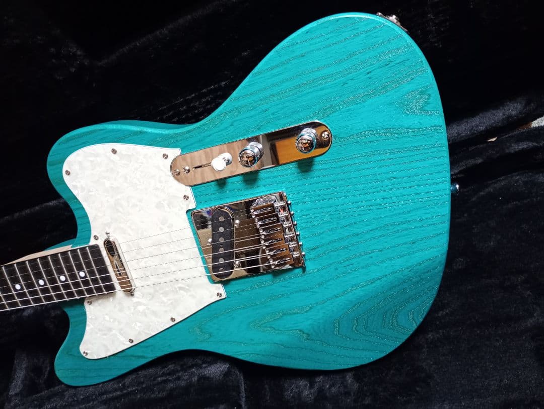 オフセットテレキャスター アッシュボディ バーズアイメイプルネック エボニー指板