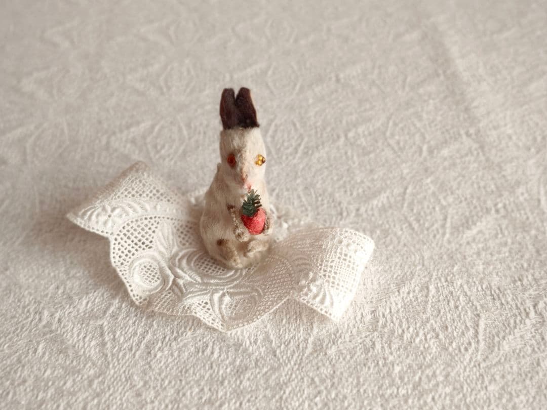 *vintage rabbit ❀ ダークグレーのお耳と尻尾 可愛い ウサちゃん