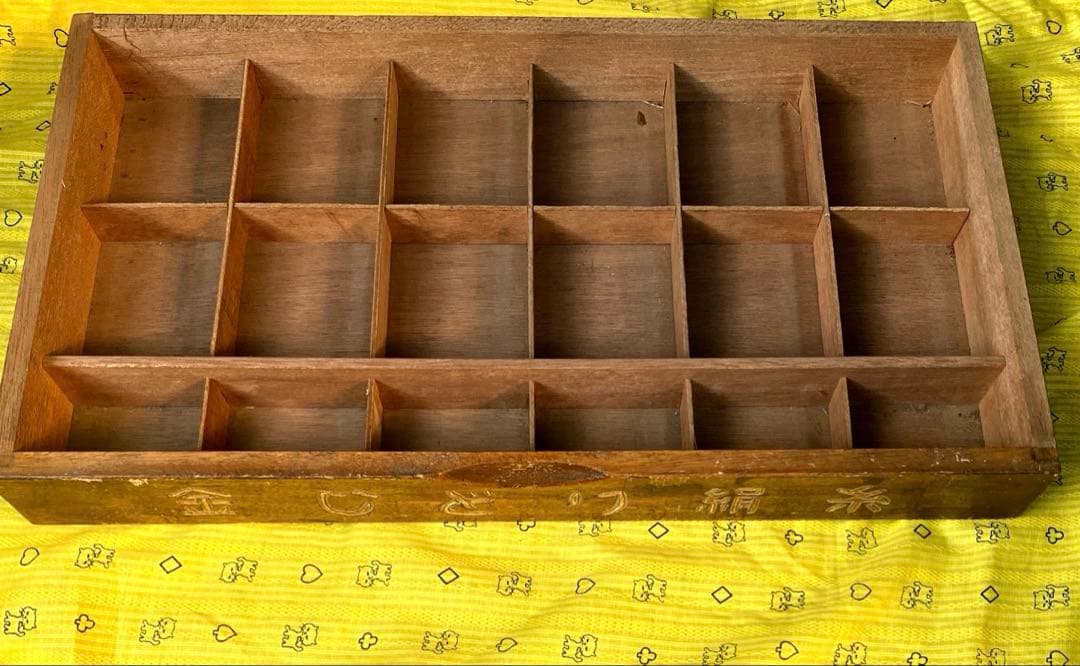 金じどり印絹糸什器　木製ショーケース　　古家具＆糸　当時物　昭和レトロ