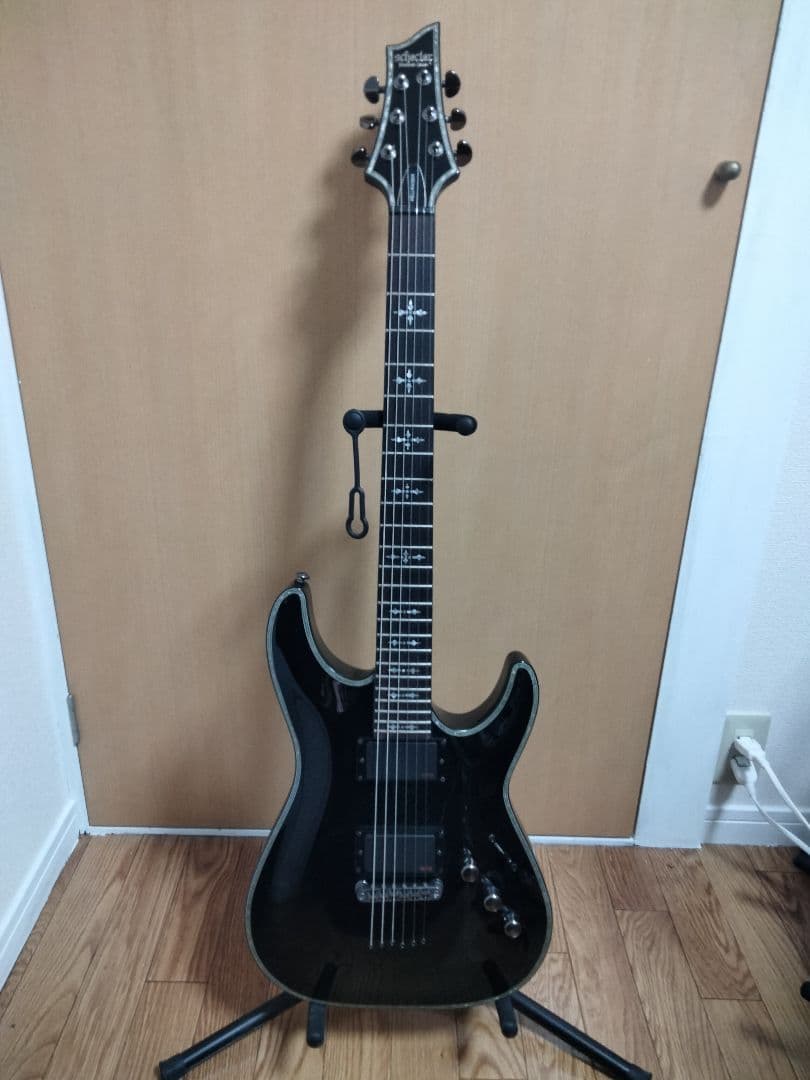 ベース Schecter HELLRAISER