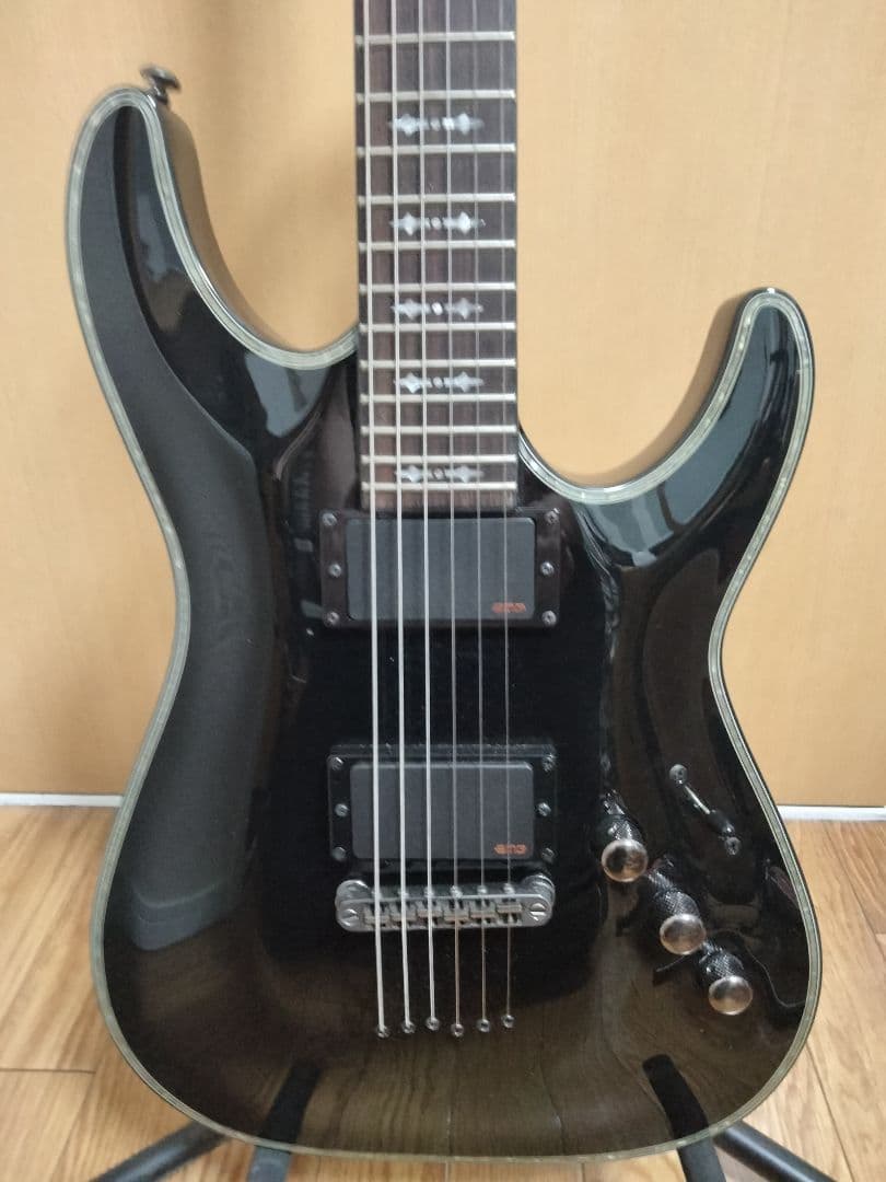 ベース Schecter HELLRAISER