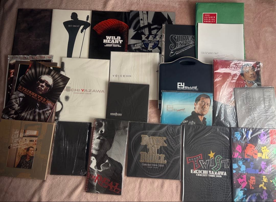 矢沢永吉　1994〜2017 ツアーパンフレット　オマケ付き