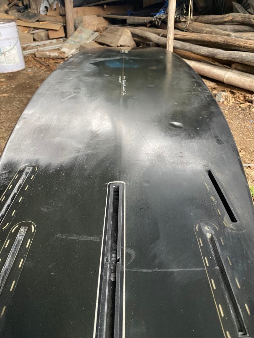 ジャスティスサーフボードSeaSofa ブラックサーフボード フィンボックス付き