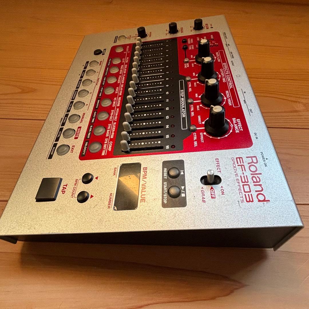 ROLAND EF-303 グルーヴ・エフェクツ 箱・アダプター付き