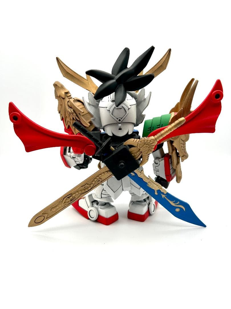 SDガンダム　三国伝　真豪華龍装劉備ガンダム　完成品ガンプラ