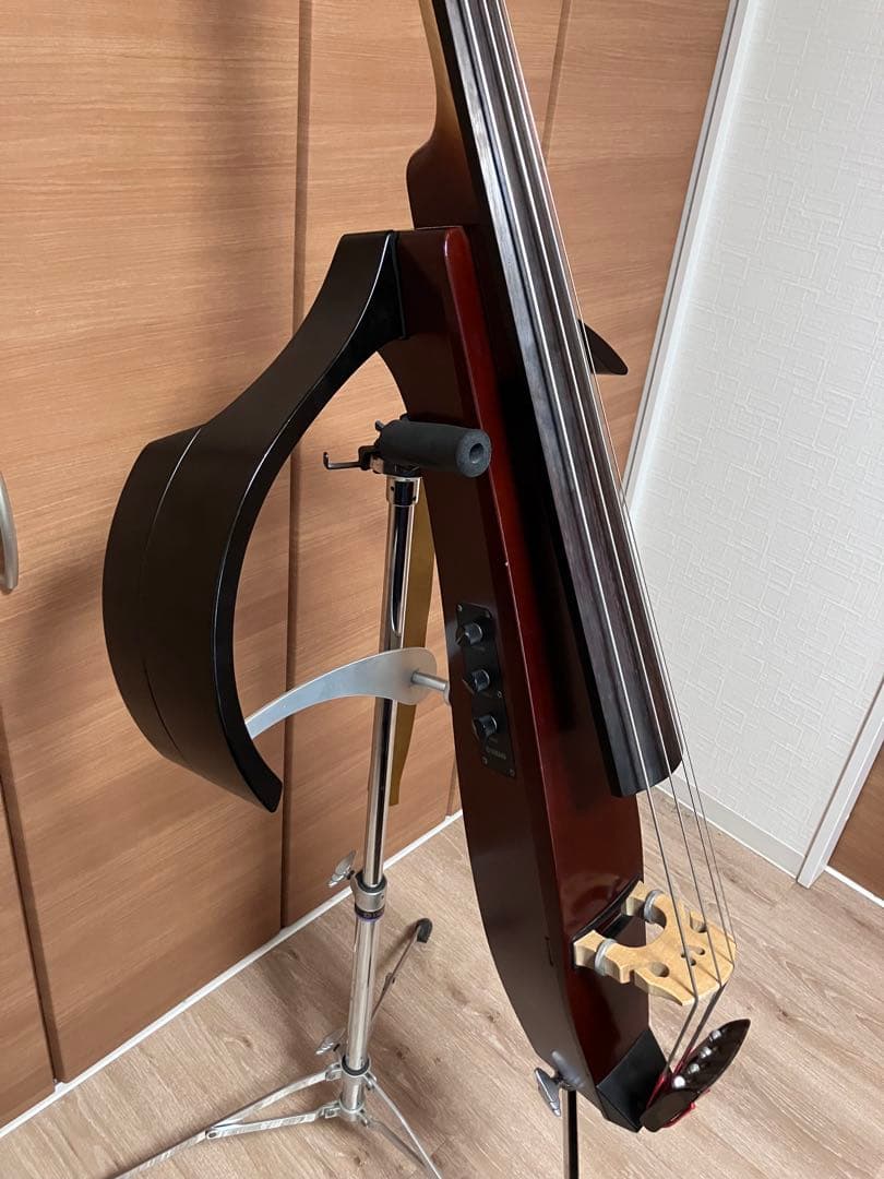 ベース Yamaha SLB200