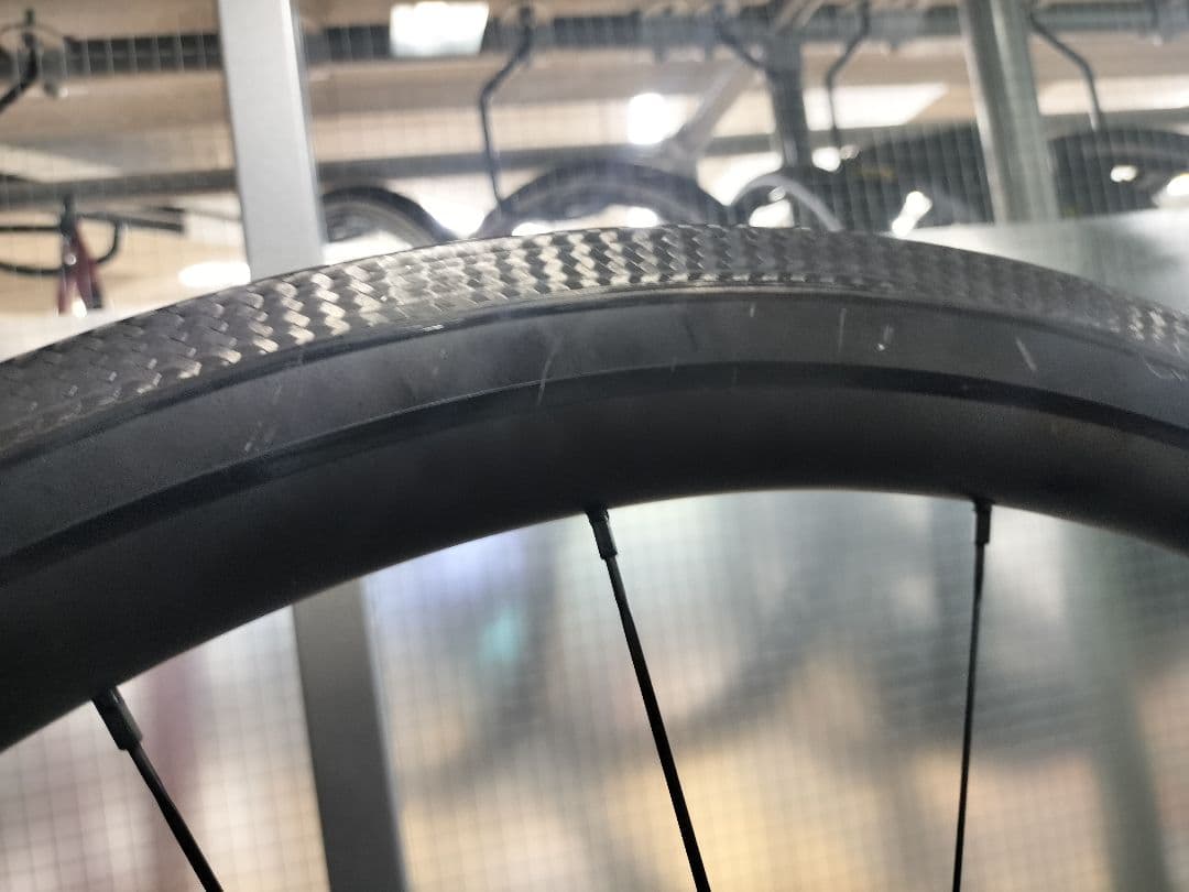 アイカン エアロ50s カ―ボンホイール