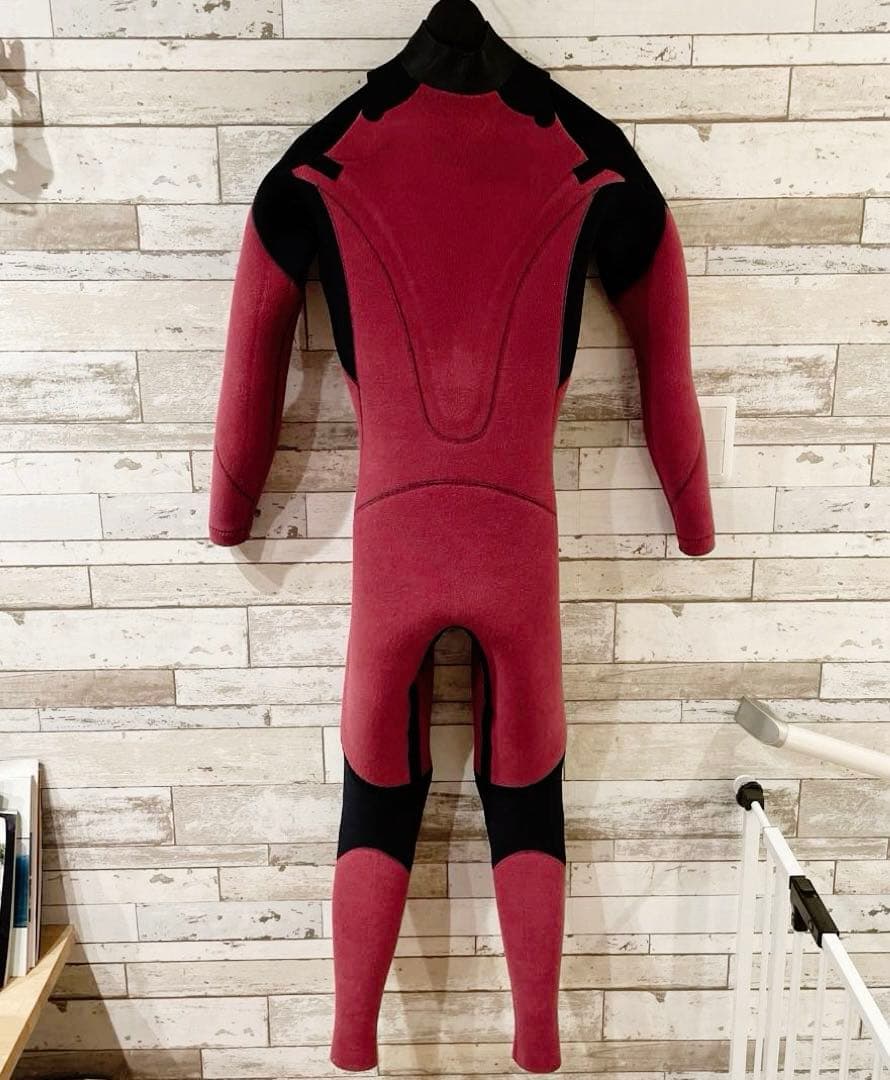 【送料込み】O'NEILL メンズS 160cm 58kg セミドライ 5/3