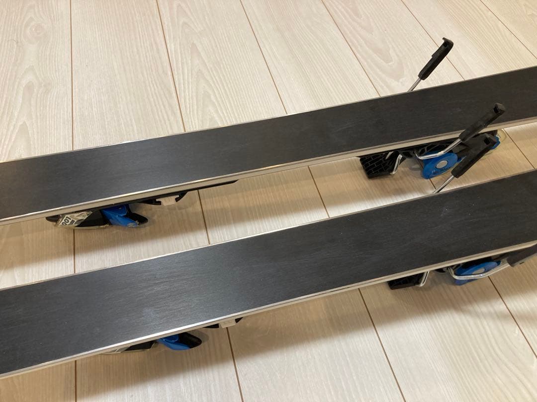 ロシニョールROSSIGNOL DEMO DELTA 163cm 初心者向き