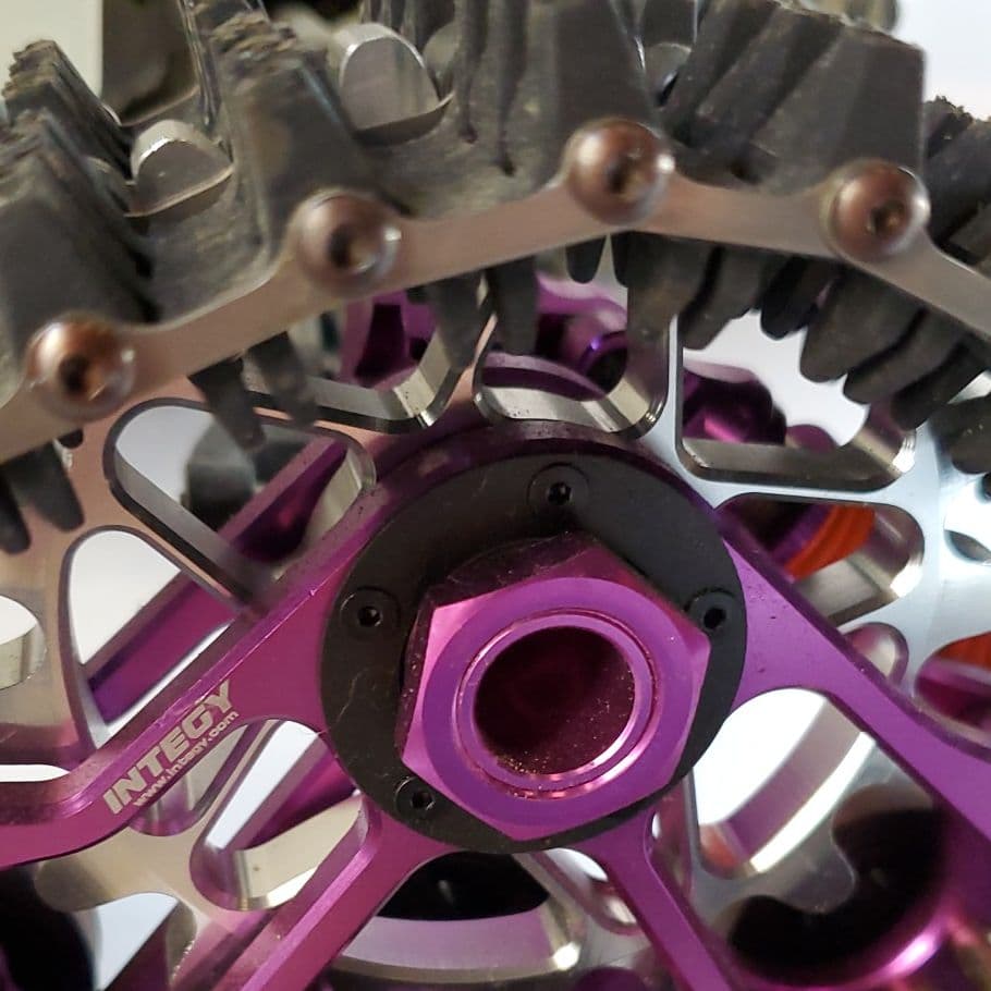 サベージキャタピラー整備できる方