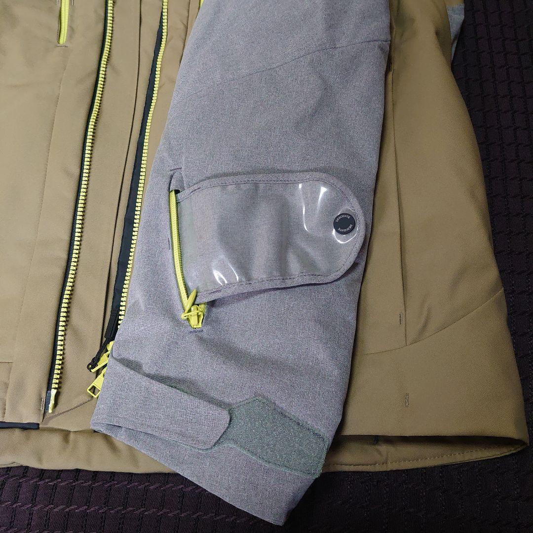 値下げ　オガサカ デサント スキーウェア(O)限定品　極美品