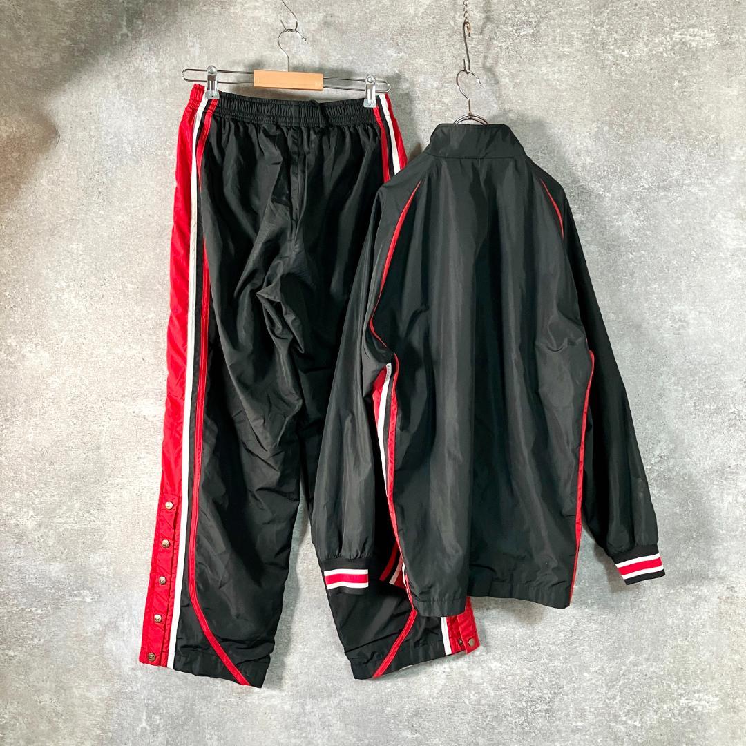 asics　ウィンドブレーカー　セットアップ　ブラック　ボタン　防寒　ロゴ　刺繍