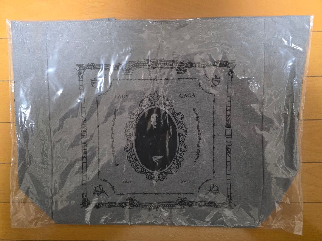 【未使用】LADY GAGA MAYHEM BALL会場限定トートグレー